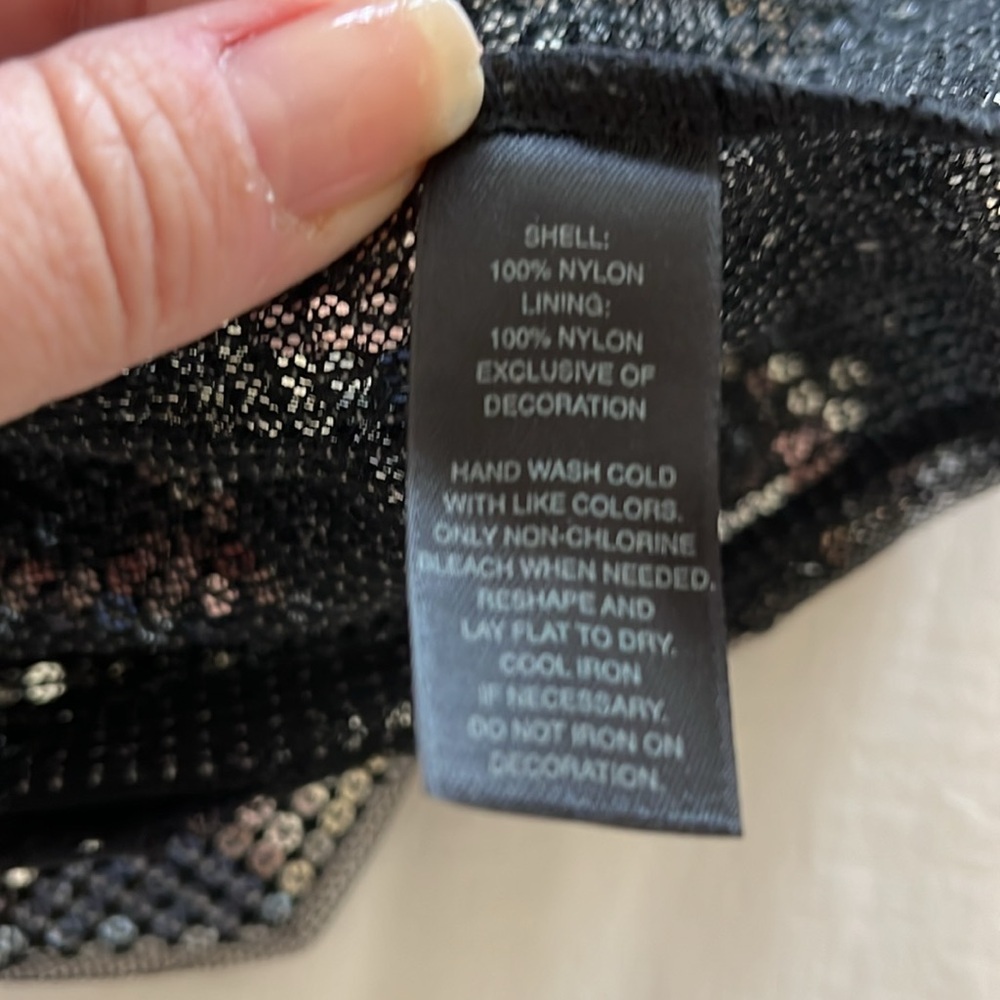 NWOT White House Black Market tank - Picture 11 of 11